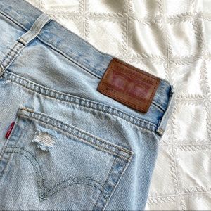 Levi’s 501 Jeans